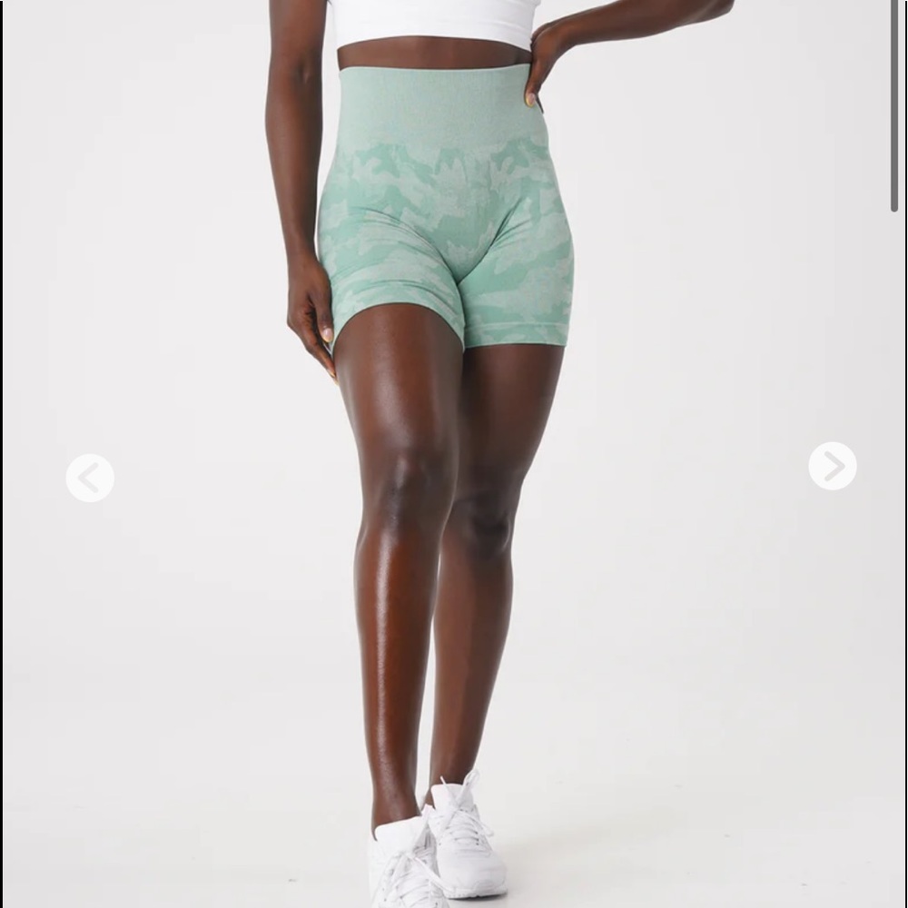 NVGTN camo seamless shorts